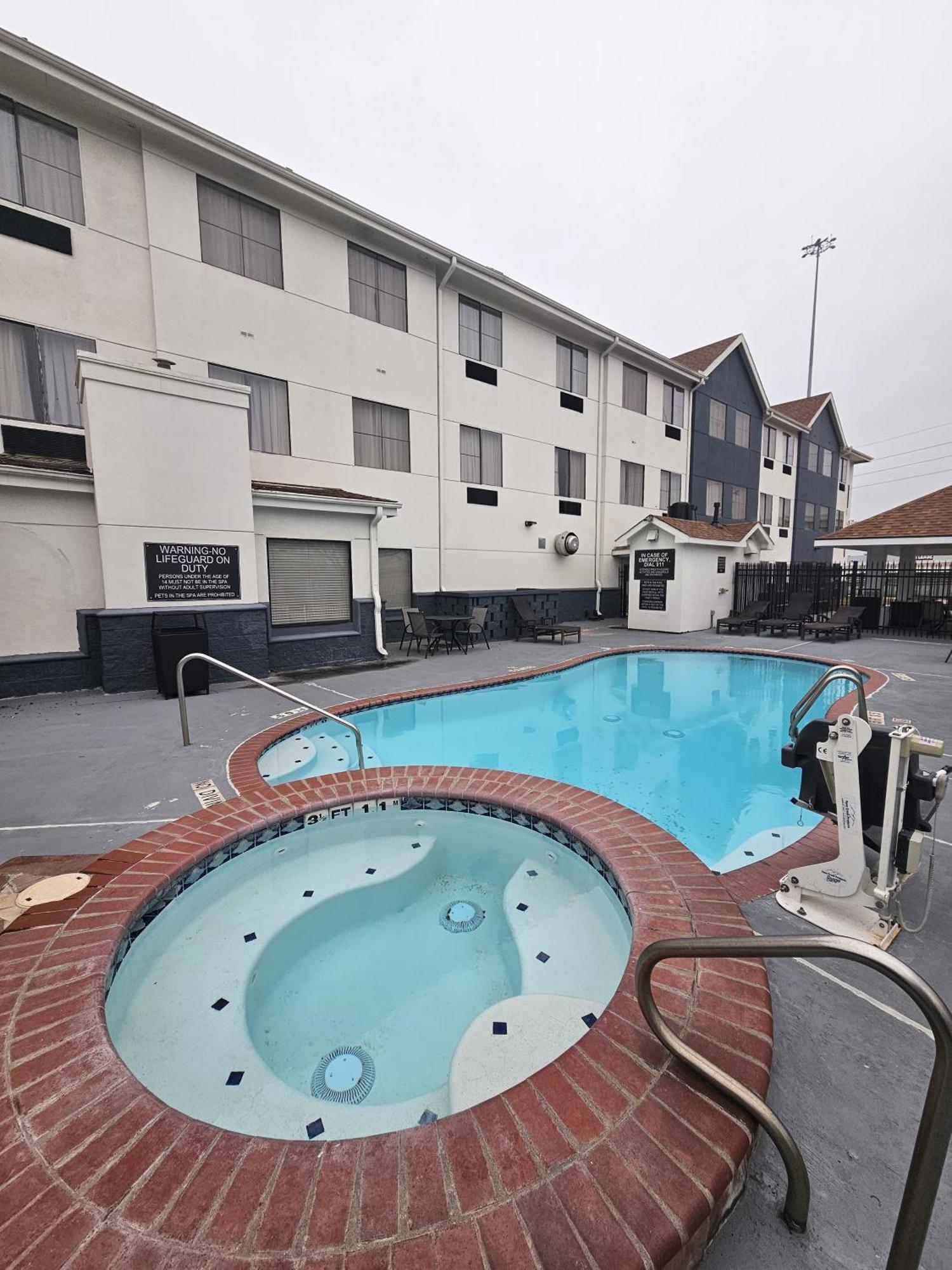Candlewood Suites Stafford Houston Buitenkant foto